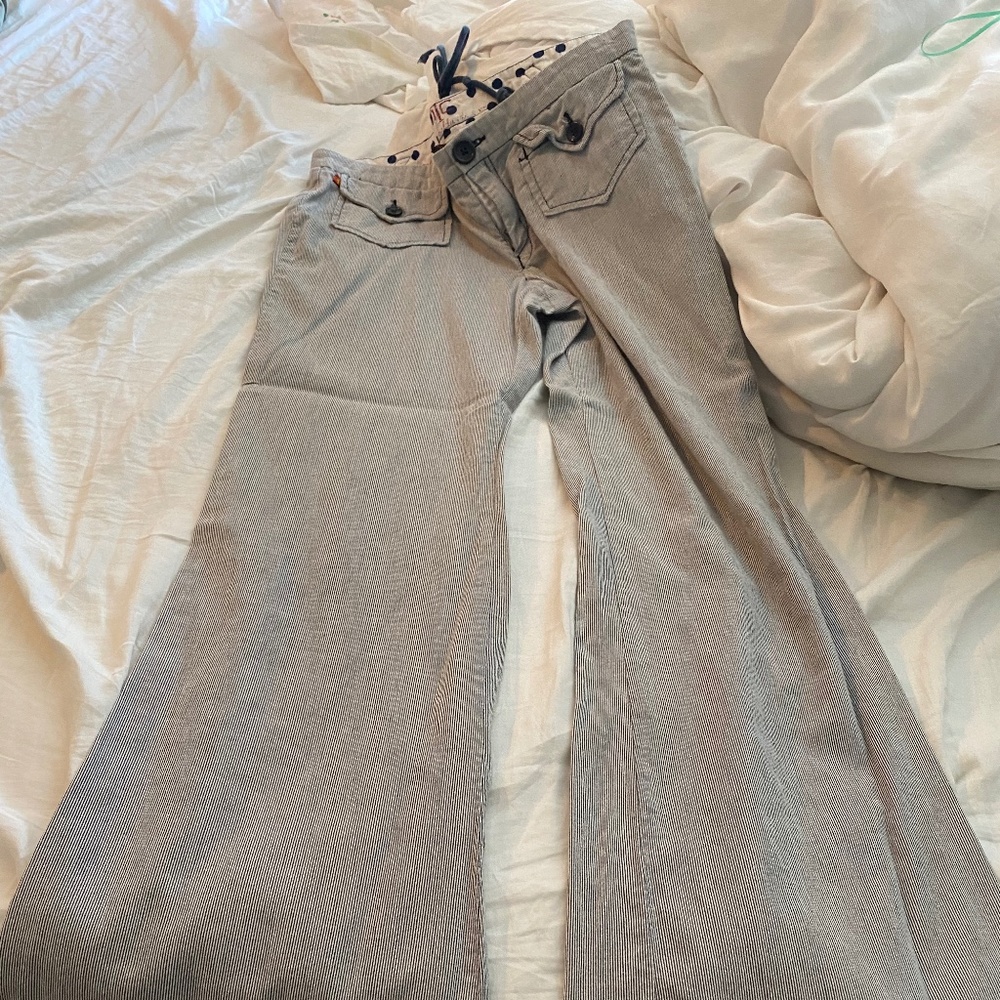 Women striped pants